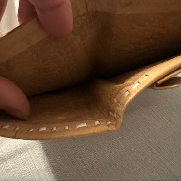 Treasures Of Morocco Wallet Leather Genuine carved Bi-fold Handmade Unisex Beige - Picture 7 of 7